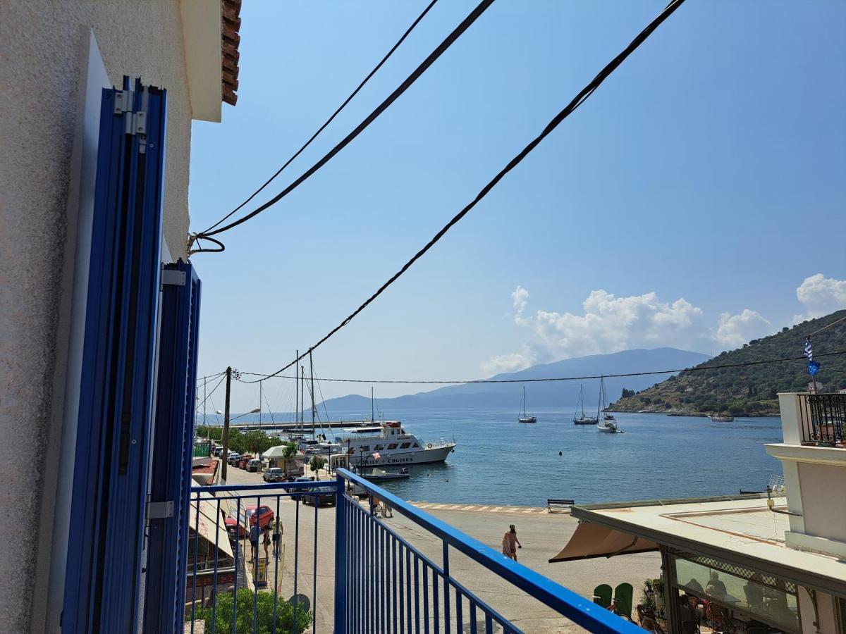 Blue Moon Apartment Agia Efimia Exterior photo
